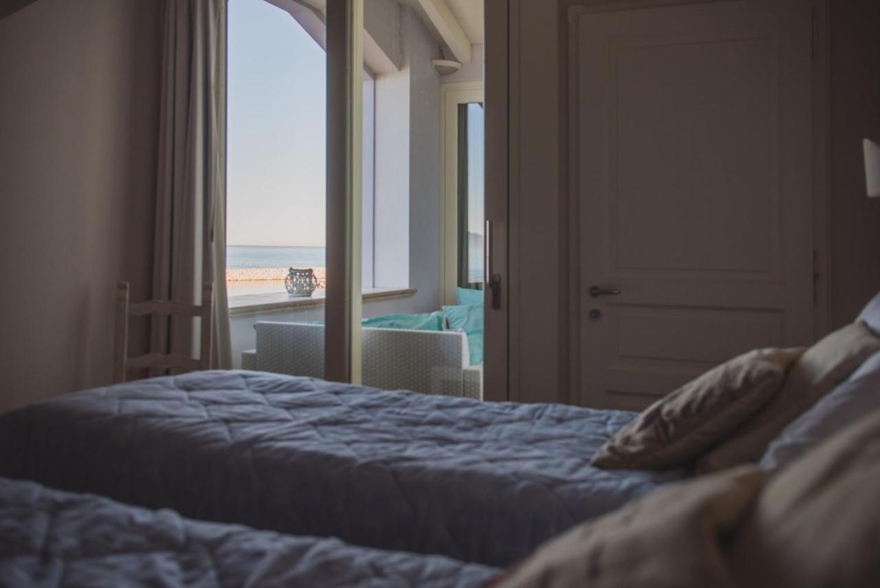Villa Lilla Sulla Spiaggia Di San Vincenzo Luxury Zewnętrze zdjęcie