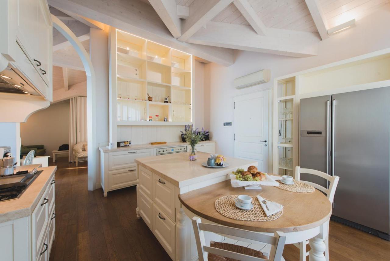 Villa Lilla Sulla Spiaggia Di San Vincenzo Luxury Zewnętrze zdjęcie