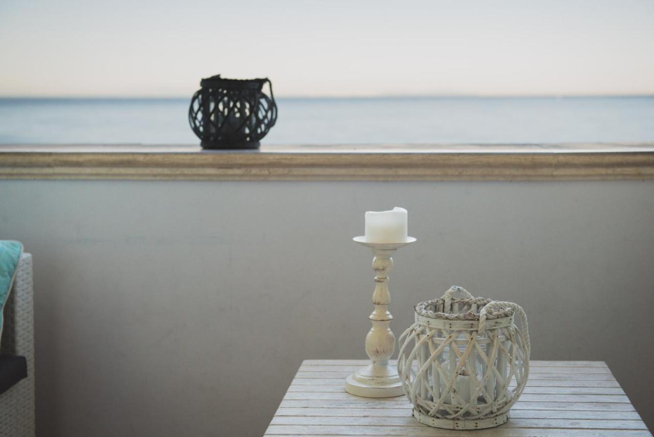Villa Lilla Sulla Spiaggia Di San Vincenzo Luxury Zewnętrze zdjęcie
