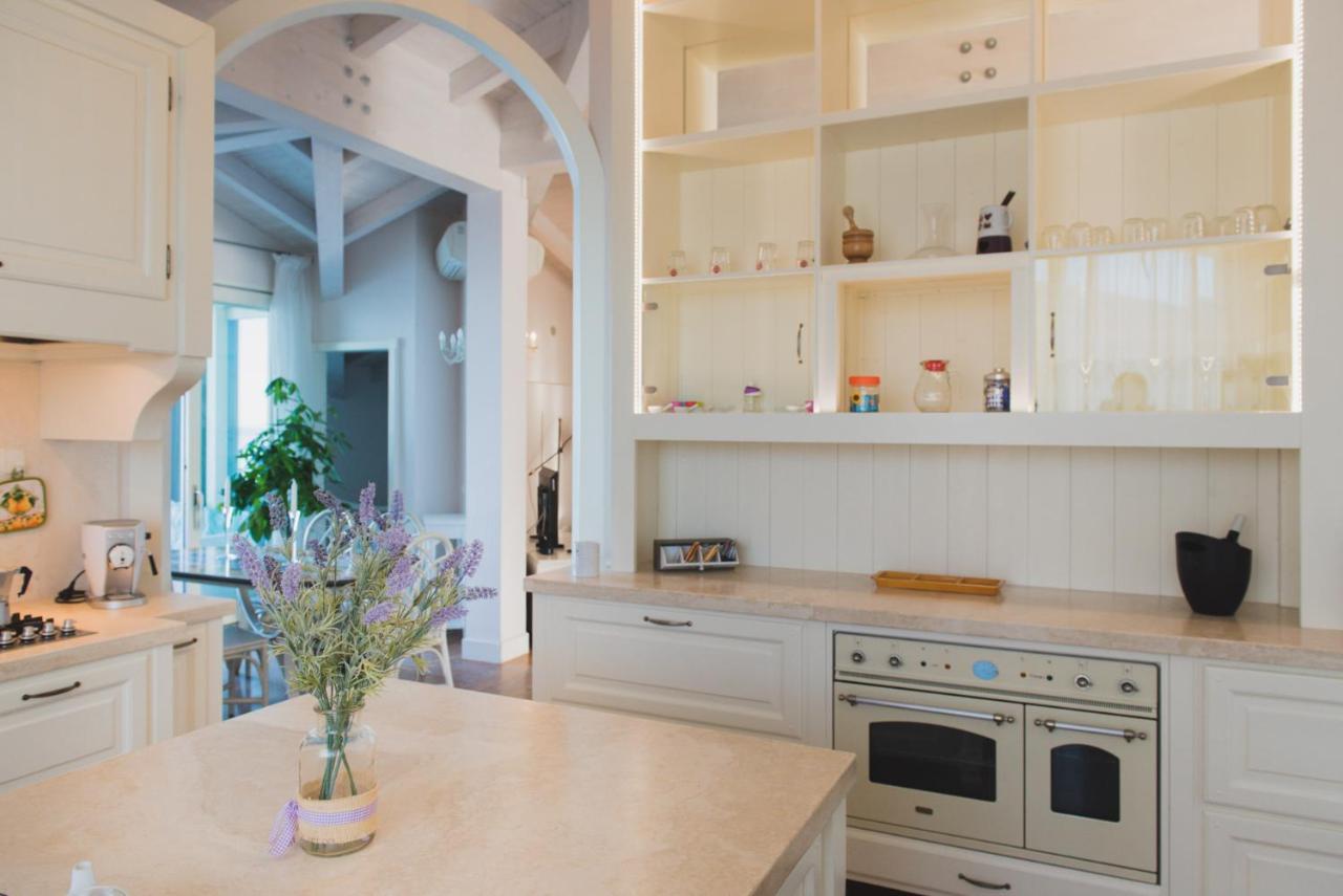 Villa Lilla Sulla Spiaggia Di San Vincenzo Luxury Zewnętrze zdjęcie